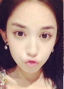 明星嘟嘴照片  第2张