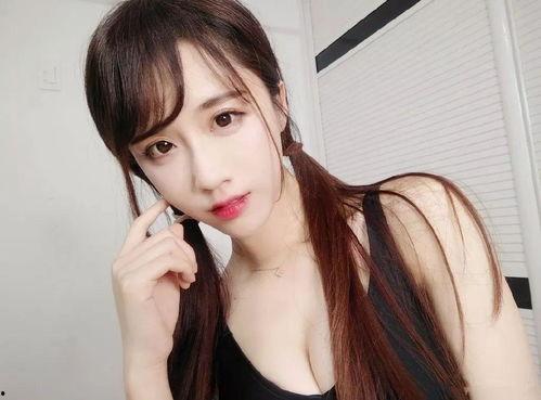 斗鱼女主播 50,揭秘网络红人的魅力与挑战 第3张 斗鱼女主播 50,揭秘网络红人的魅力与挑战 第3张