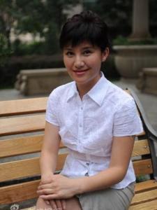 周冬齐个人资料,从喜剧演员到实力派，她的演艺之路与人生感悟